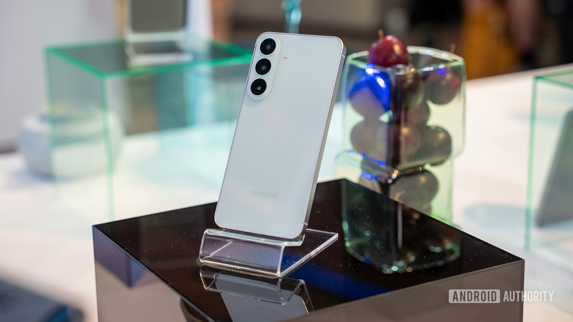 Galaxy S26 FE: нові чип та камера з флагманів 7