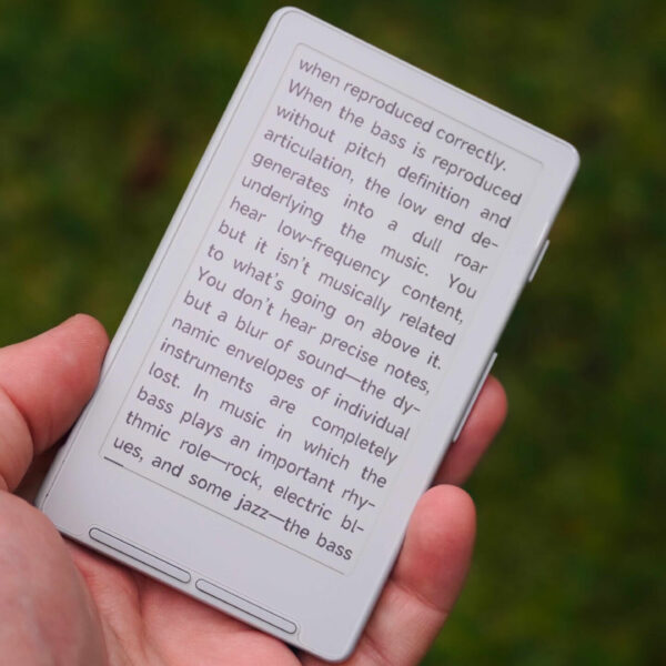 Новий рідер без DRM: чому варто відмовитись від Kindle