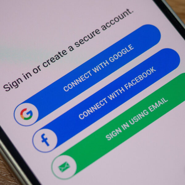 Google: чи варто відмовитись від входу через обліковий запис