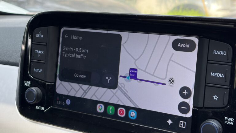 Android Auto виправляє дратівливу помилку панелі 38 Android Auto виправляє дратівливу помилку панелі 38