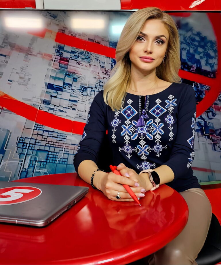 Прощання з журналісткою Марією Скібінською та її мамою 27 Прощання з журналісткою Марією Скібінською та її мамою 21