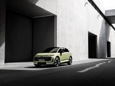 Audi повертає легендарну бюджетну модель: подробиці та фото 8 Audi повертає легендарну бюджетну модель: подробиці та фото 8
