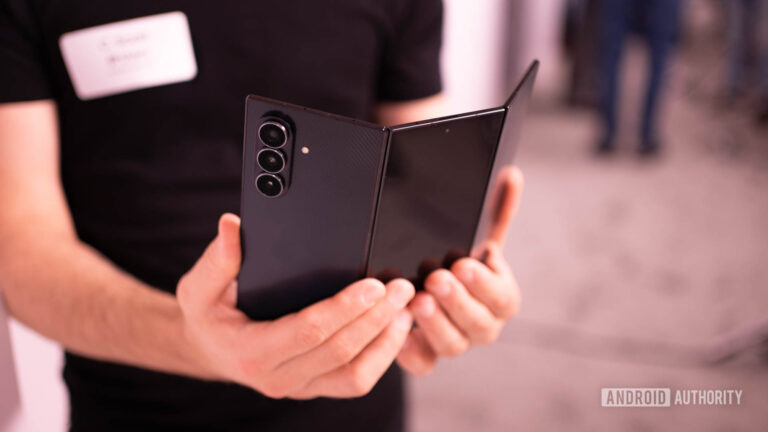 Samsung Galaxy Z TriFold: Майбутнє вже тут? 62