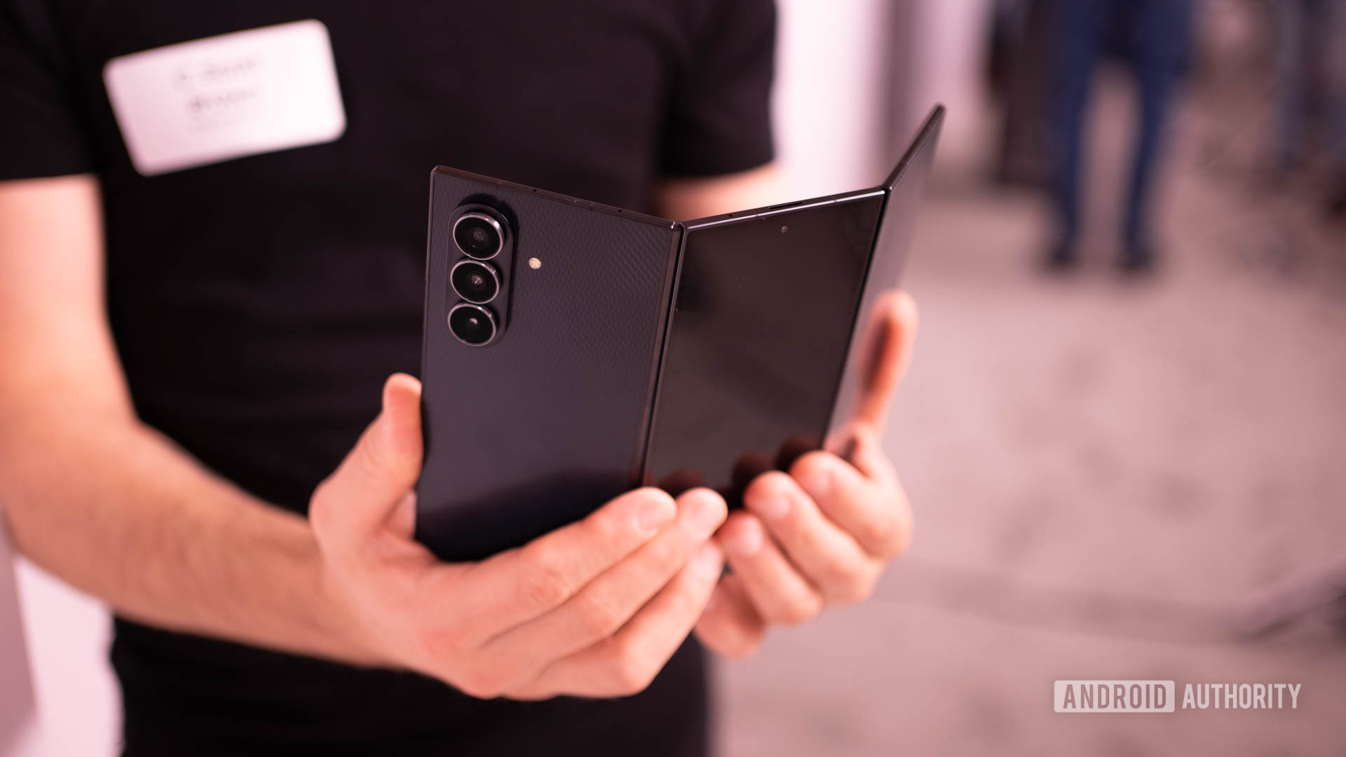 Samsung Galaxy Z TriFold: Майбутнє вже тут? 6