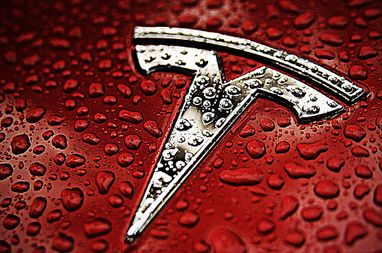 Tesla втратила майже 79% продажів в Іспанії за місяць 2