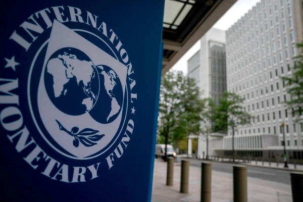 МВФ радить змінити перевірки декларацій чиновників для доступу до статків