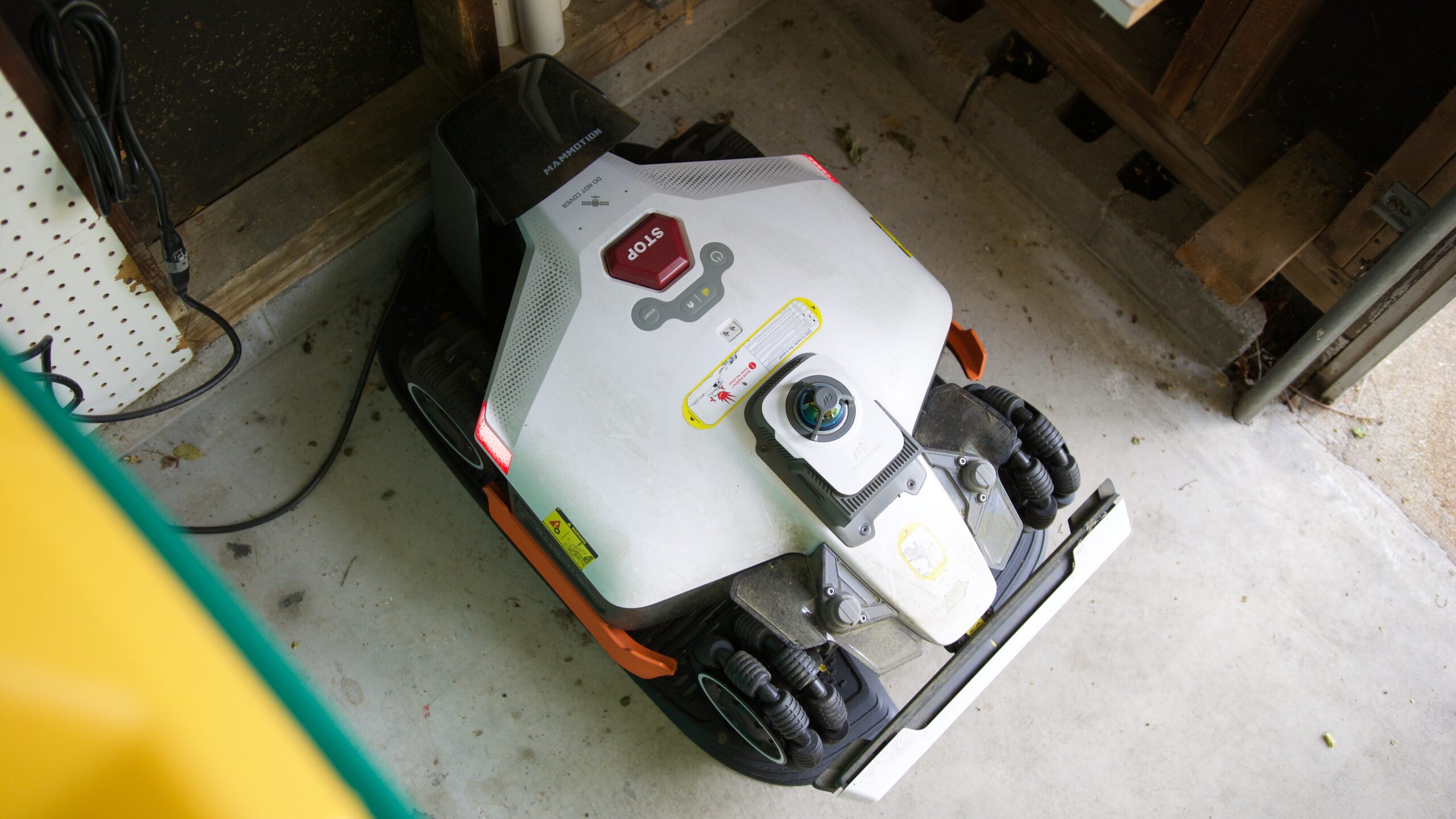 Робот-газонокосарка Mammotion: 30 днів користування, повернення неможливе 28