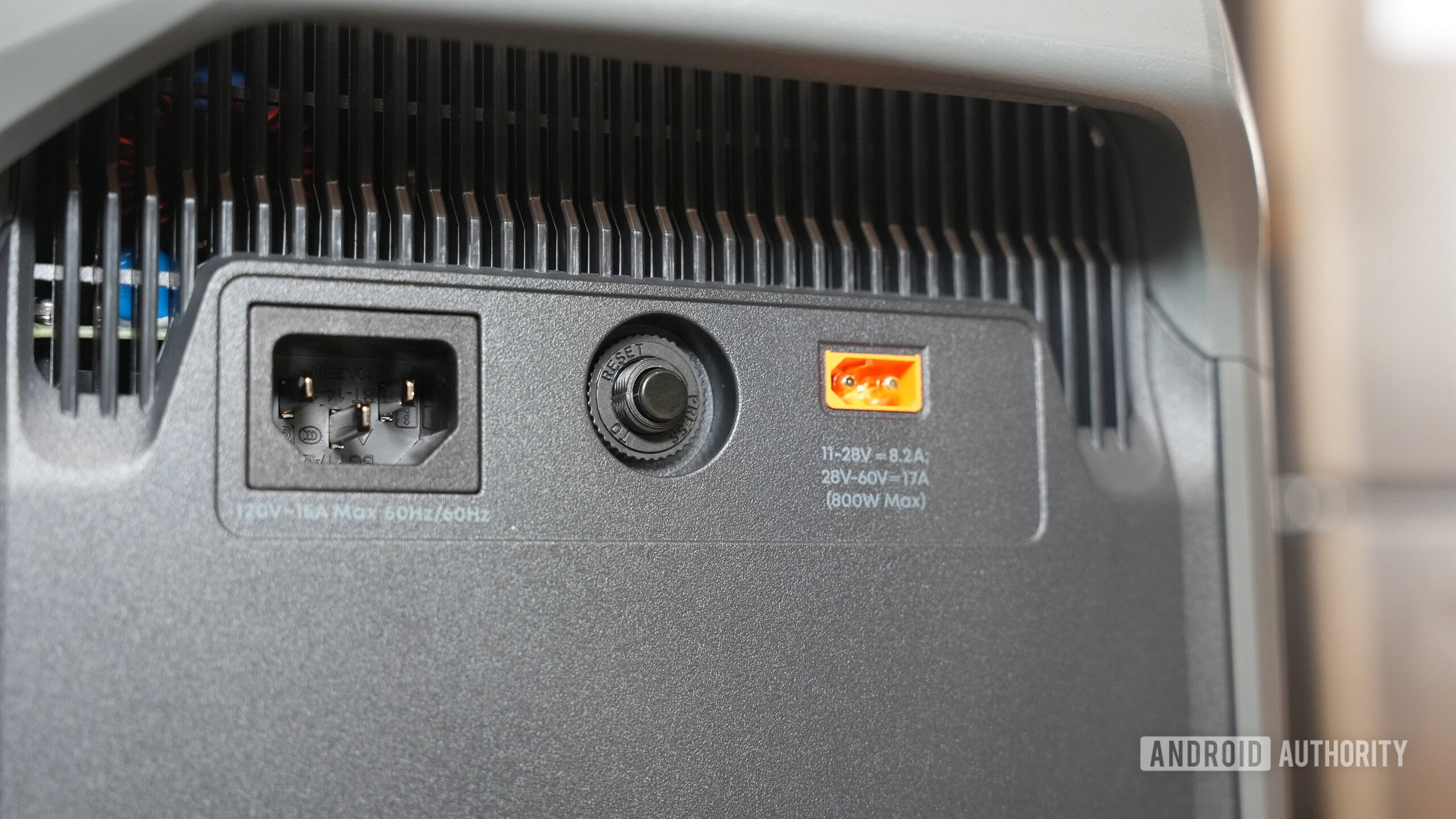 Anker SOLIX C2000 Gen 2: незамінна портативна станція