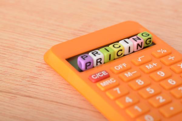 Як франчайзери заробляють: ключі успіху 7 Pricing is a crucial aspect of business strategy,directly impacts a company's revenue, profitability