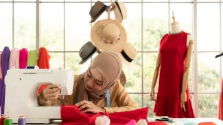 Франшизи морозива: топ-бренди та поради 10 Muslim women run a small business in their own homes
