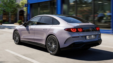Mercedes-Benz презентував доступний електричний C-Class 12