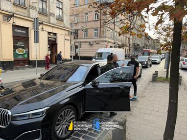 Викрито злочинну організацію в Офісі Генпрокурора 6 Викрито злочинну організацію в Офісі Генпрокурора 6