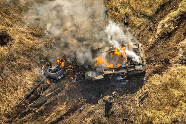 Росія щогодини спалює на війні рекордні 29 мільйонів доларів