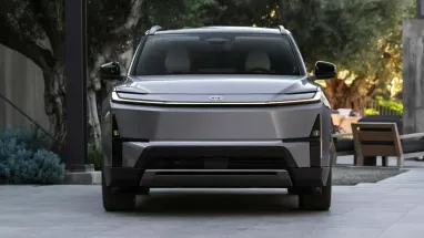 Toyota відтермінувала вихід електричного Highlander на ринок 4