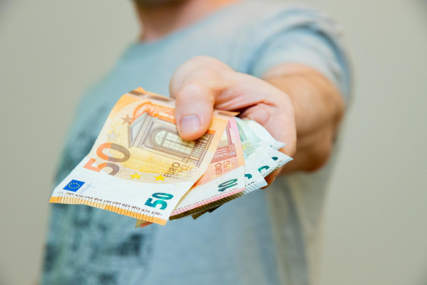 Мінімальну зарплату та ліміт Minijob у Німеччині підвищать