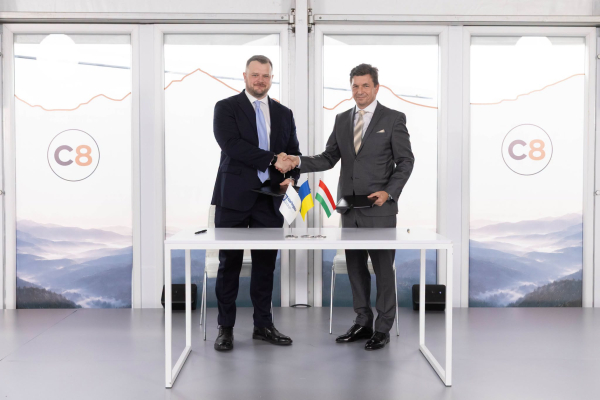 Угорщина надасть сховища для українського пального